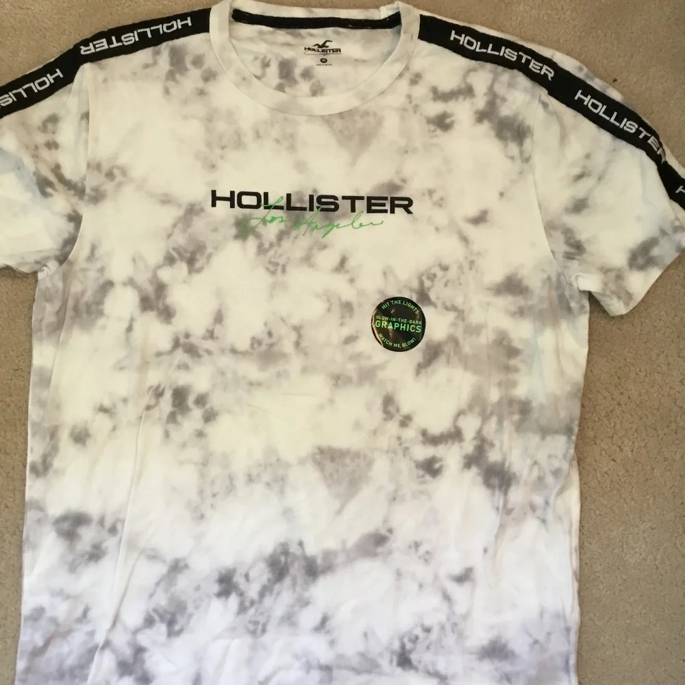Brand new Hollister t shirt men’s medium - Picture 1 of 3